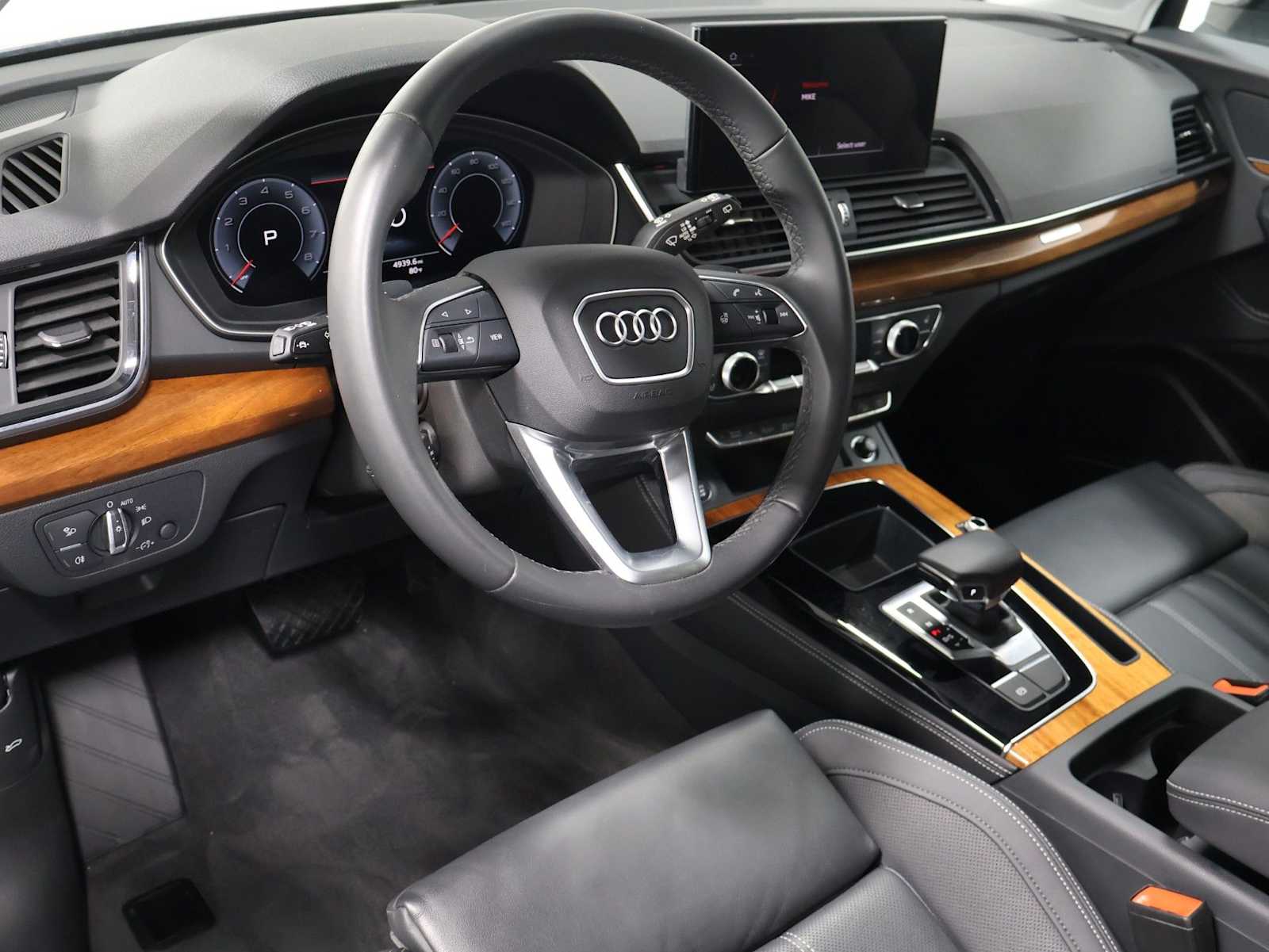Thumbnail: 2023 Audi Q5 - 4