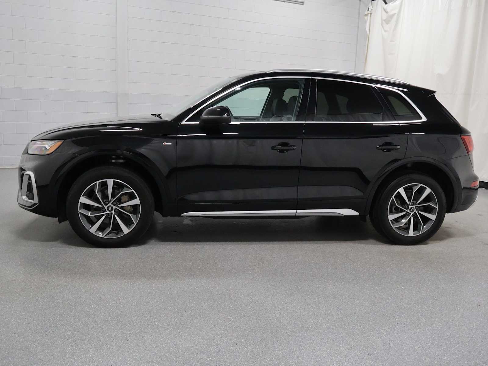Thumbnail: 2023 Audi Q5 - 2