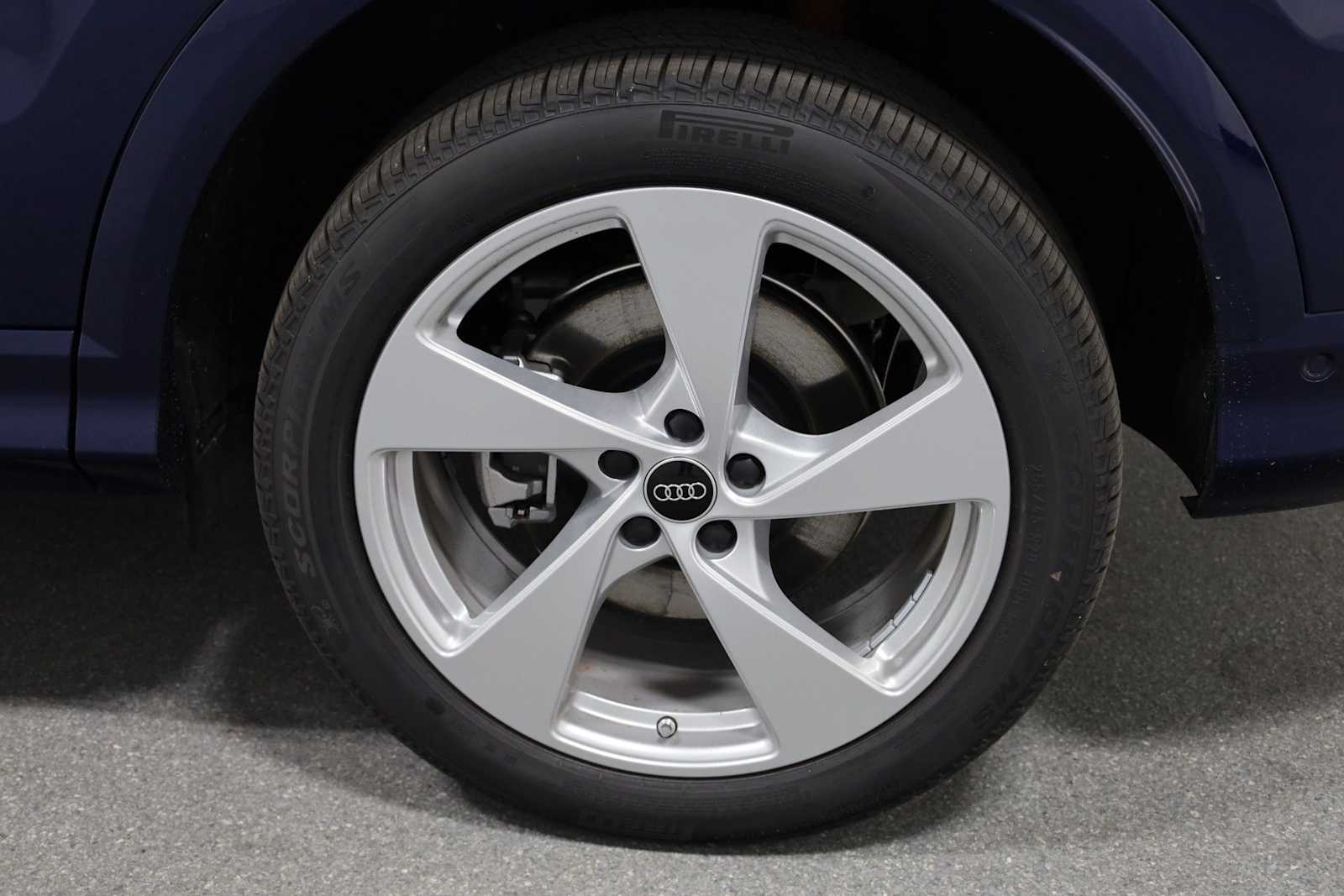 Thumbnail: 2025 Audi Q5 - 36