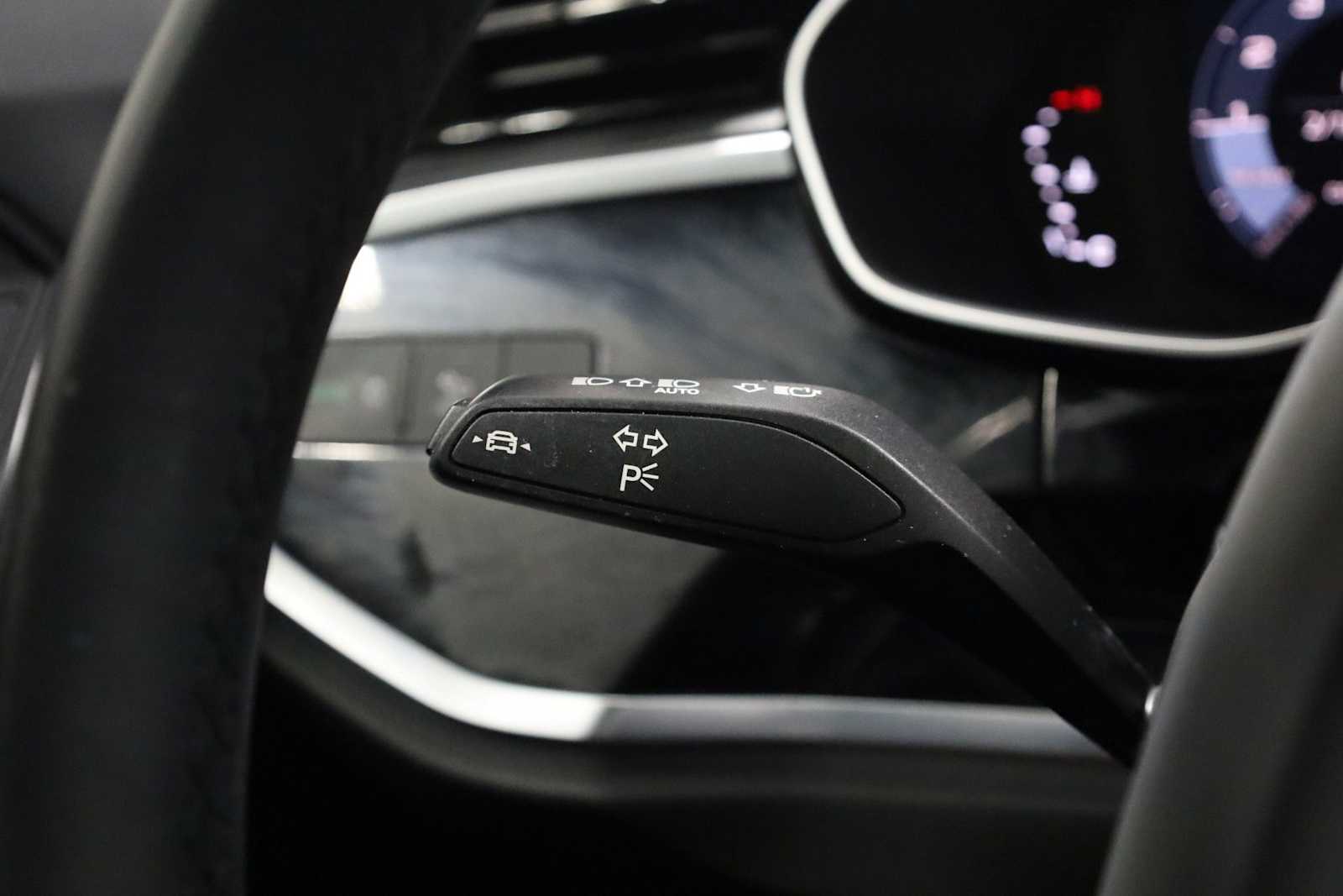 Thumbnail: 2023 Audi Q3 - 29