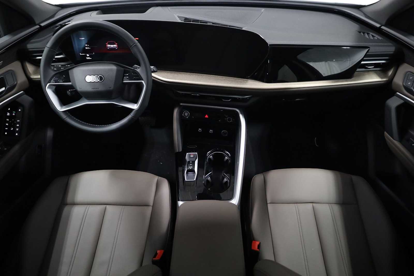 Thumbnail: 2025 Audi Q5 - 23