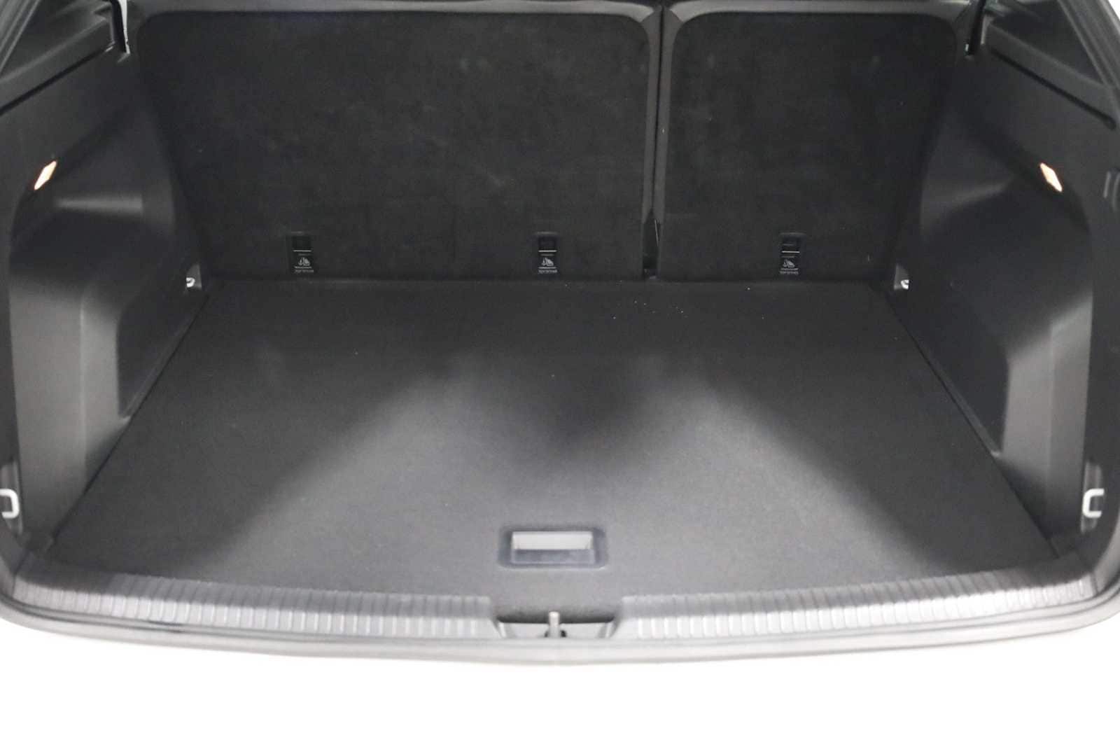 Thumbnail: 2023 Volkswagen Atlas - 36