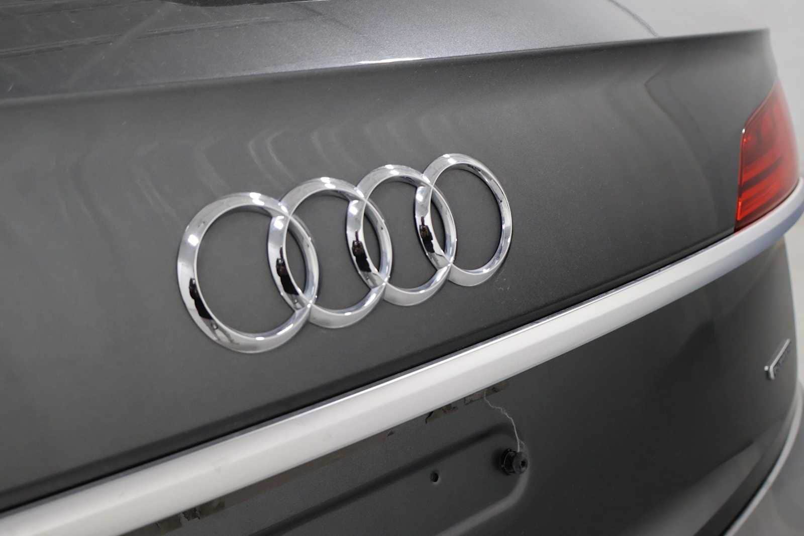 Thumbnail: 2023 Audi Q5 - 8