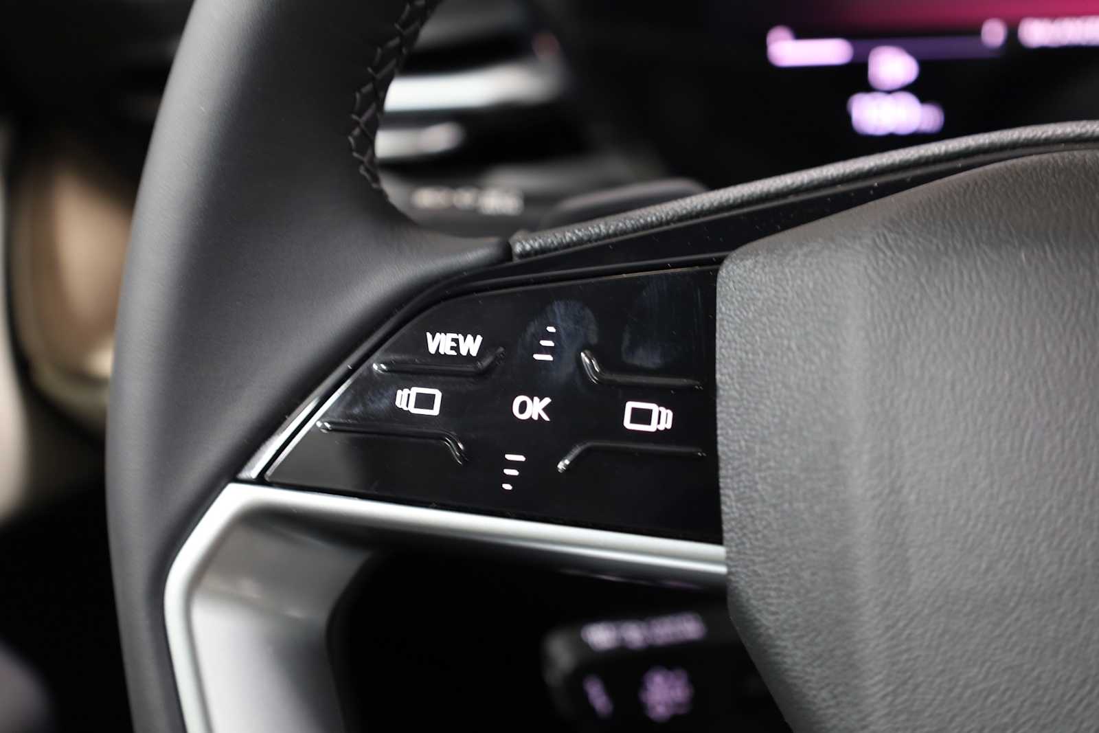 Thumbnail: 2025 Audi Q5 - 25