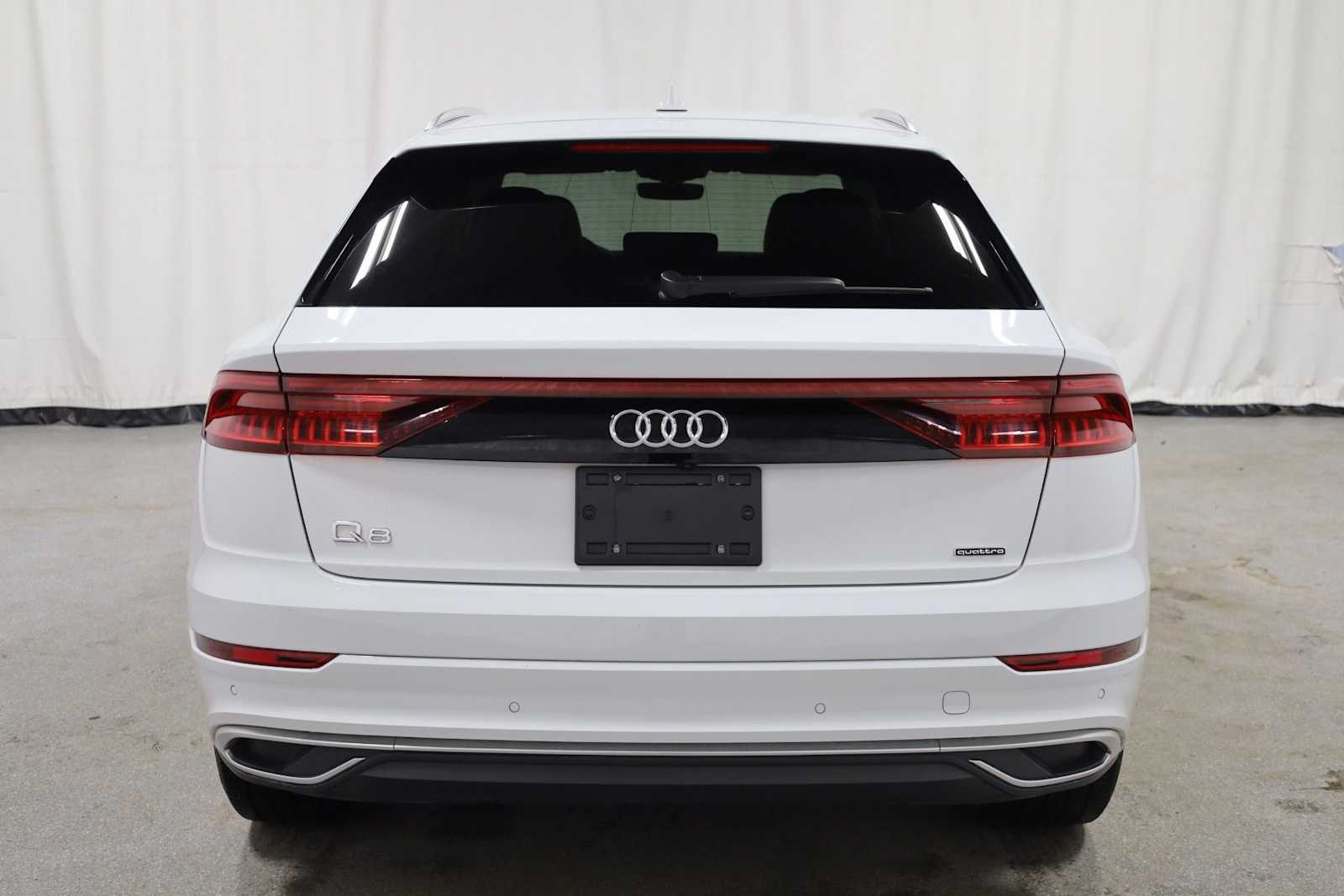 Thumbnail: 2023 Audi Q8 - 7