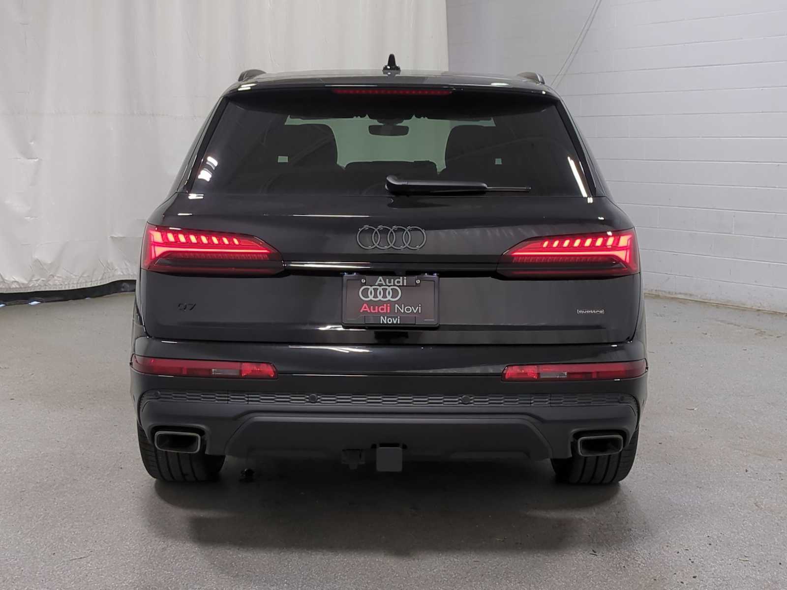 Thumbnail: 2026 Audi Q7 - 7