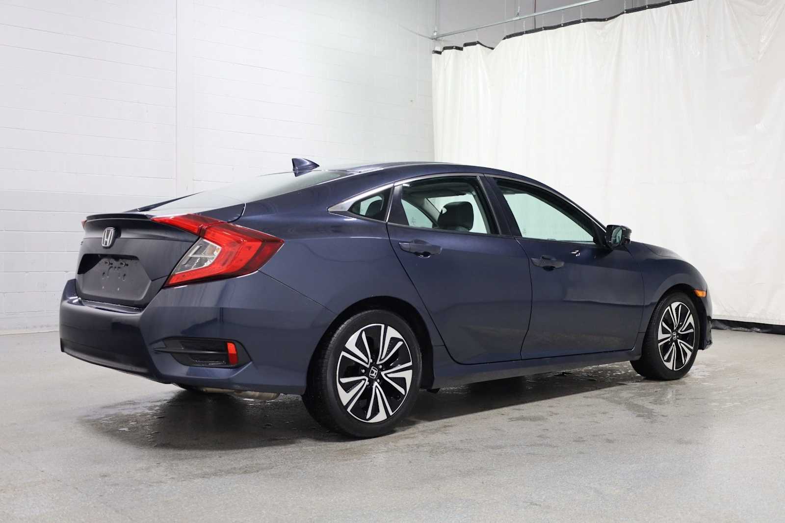 Thumbnail: 2016 Honda Civic - 8