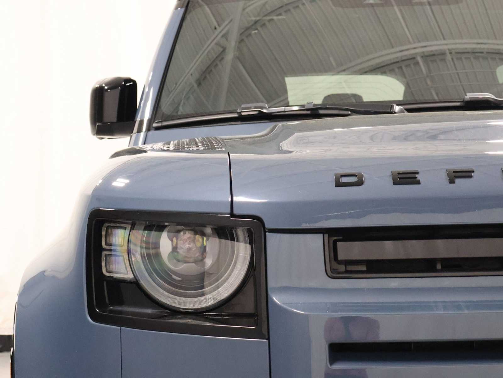 Thumbnail: 2024 Land Rover Defender - 15