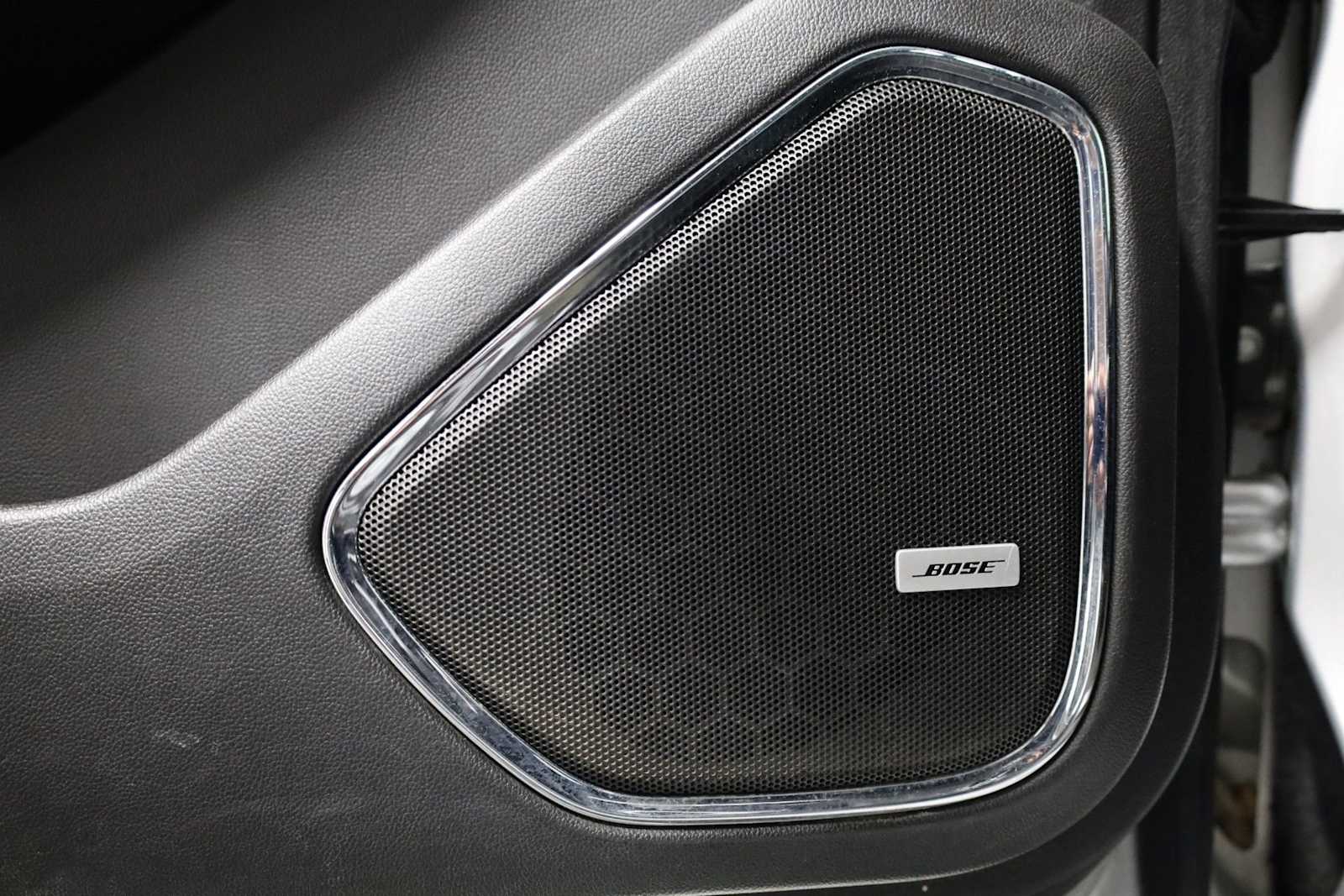 Thumbnail: 2017 GMC Yukon - 17