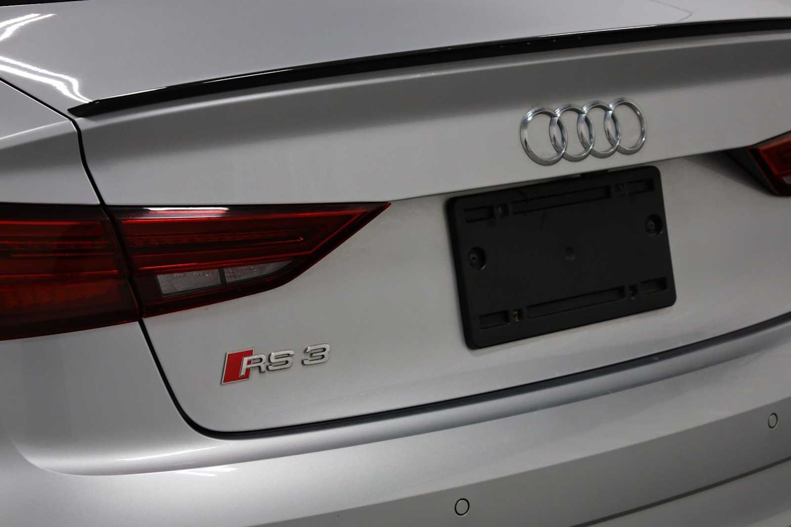 Thumbnail: 2018 Audi RS 3 - 9