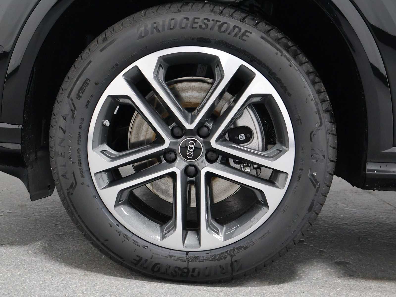 Thumbnail: 2026 Audi Q5 - 37