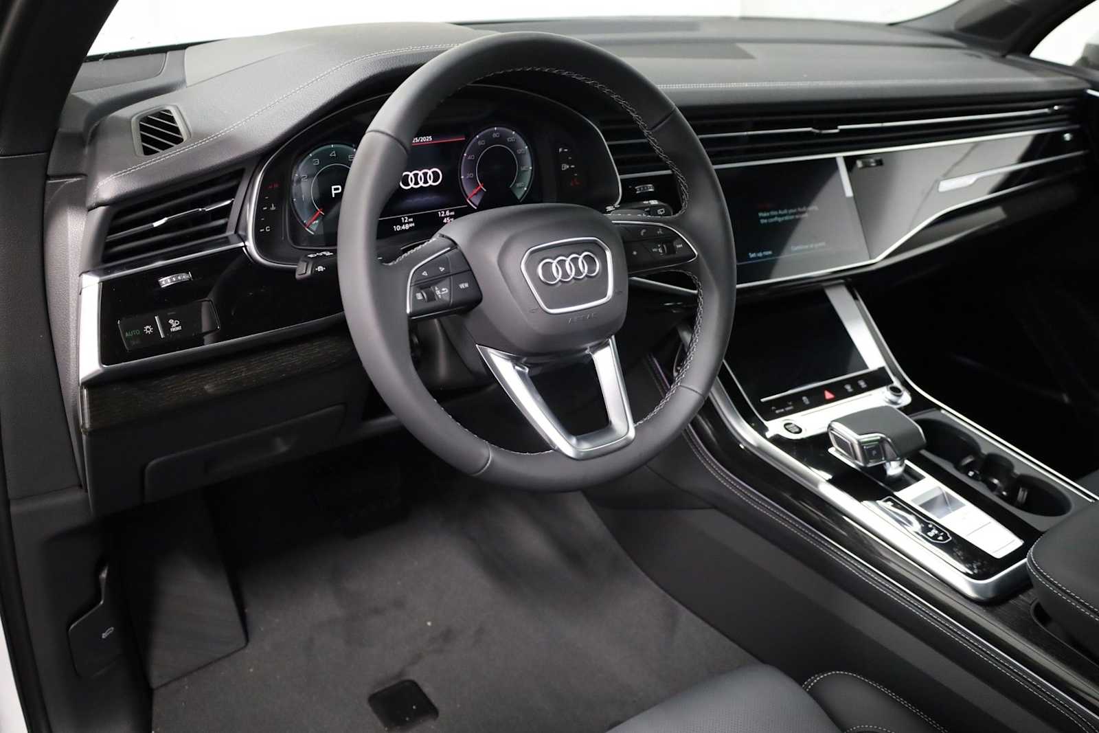 Thumbnail: 2026 Audi Q7 - 4