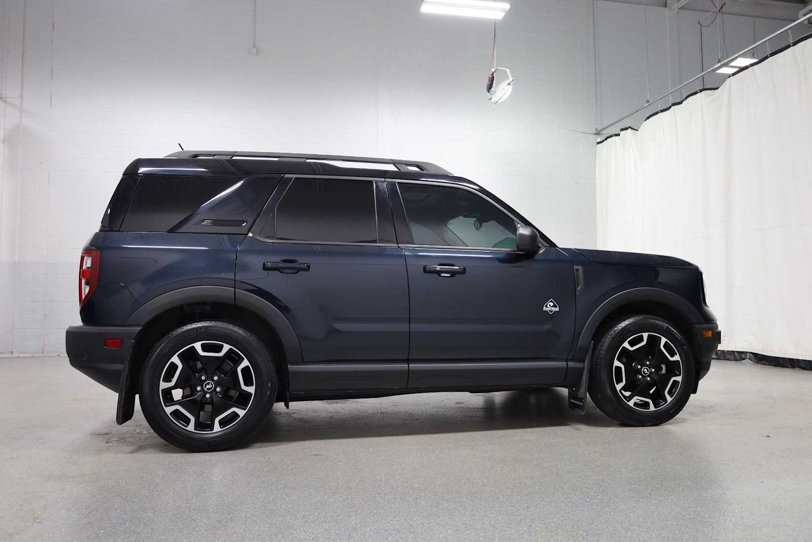 Thumbnail: 2023 Ford Bronco Sport - 10