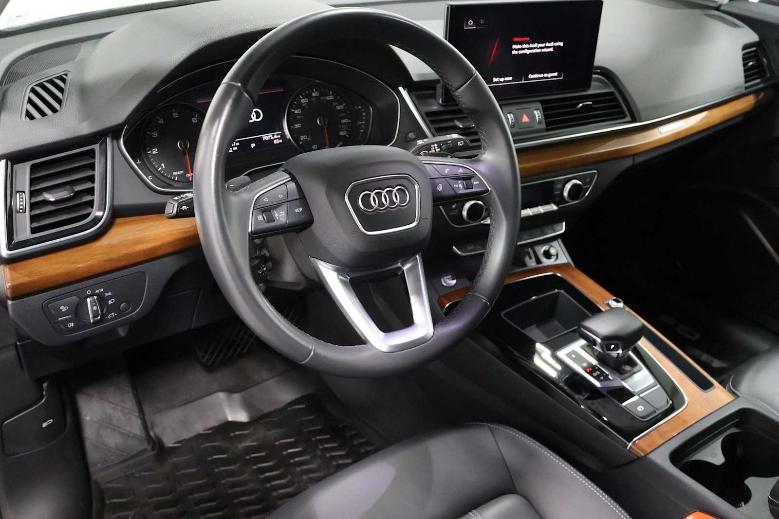 Thumbnail: 2023 Audi Q5 - 4