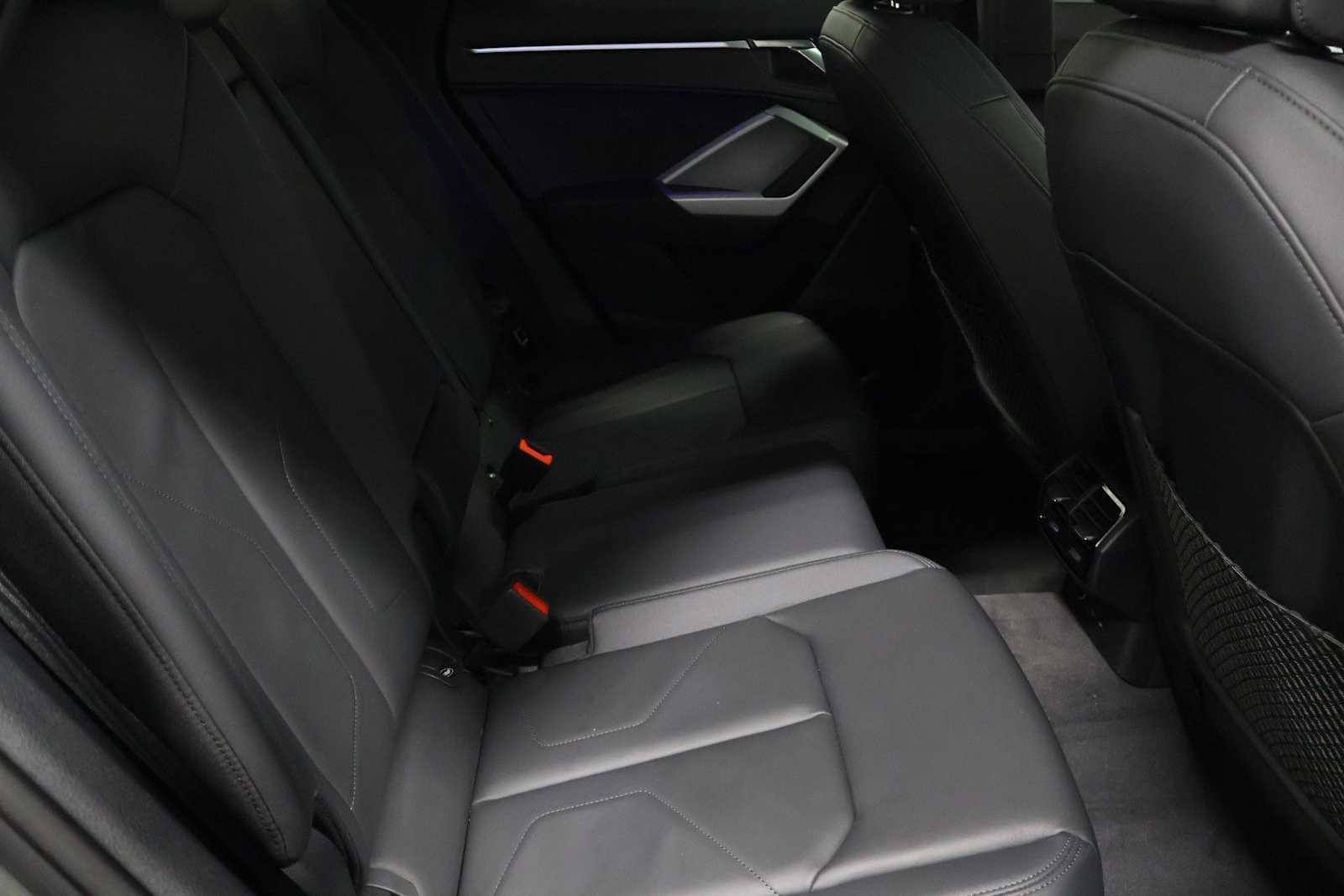 Thumbnail: 2023 Audi Q3 - 33