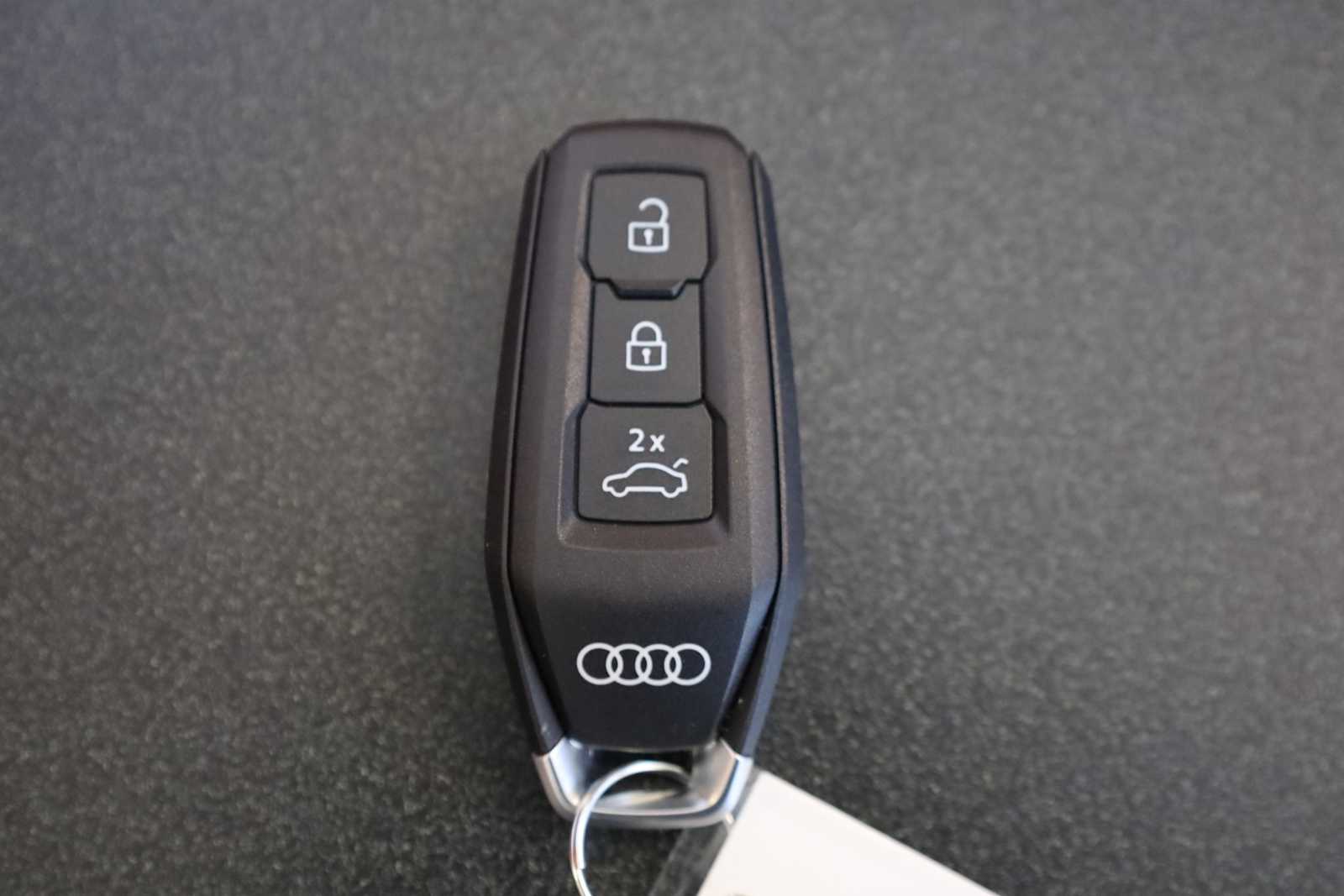 Thumbnail: 2025 Audi Q5 - 40