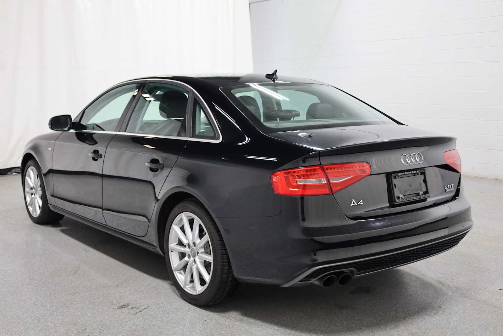 2016 Audi A4 2.0T Premium photo 3