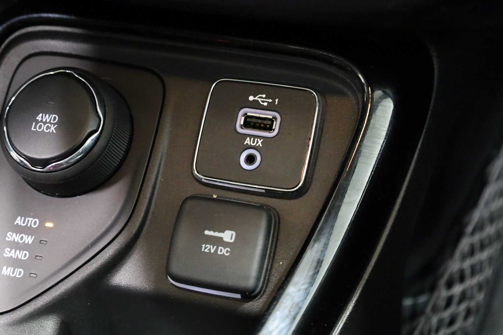 Thumbnail: 2019 Jeep Compass - 33