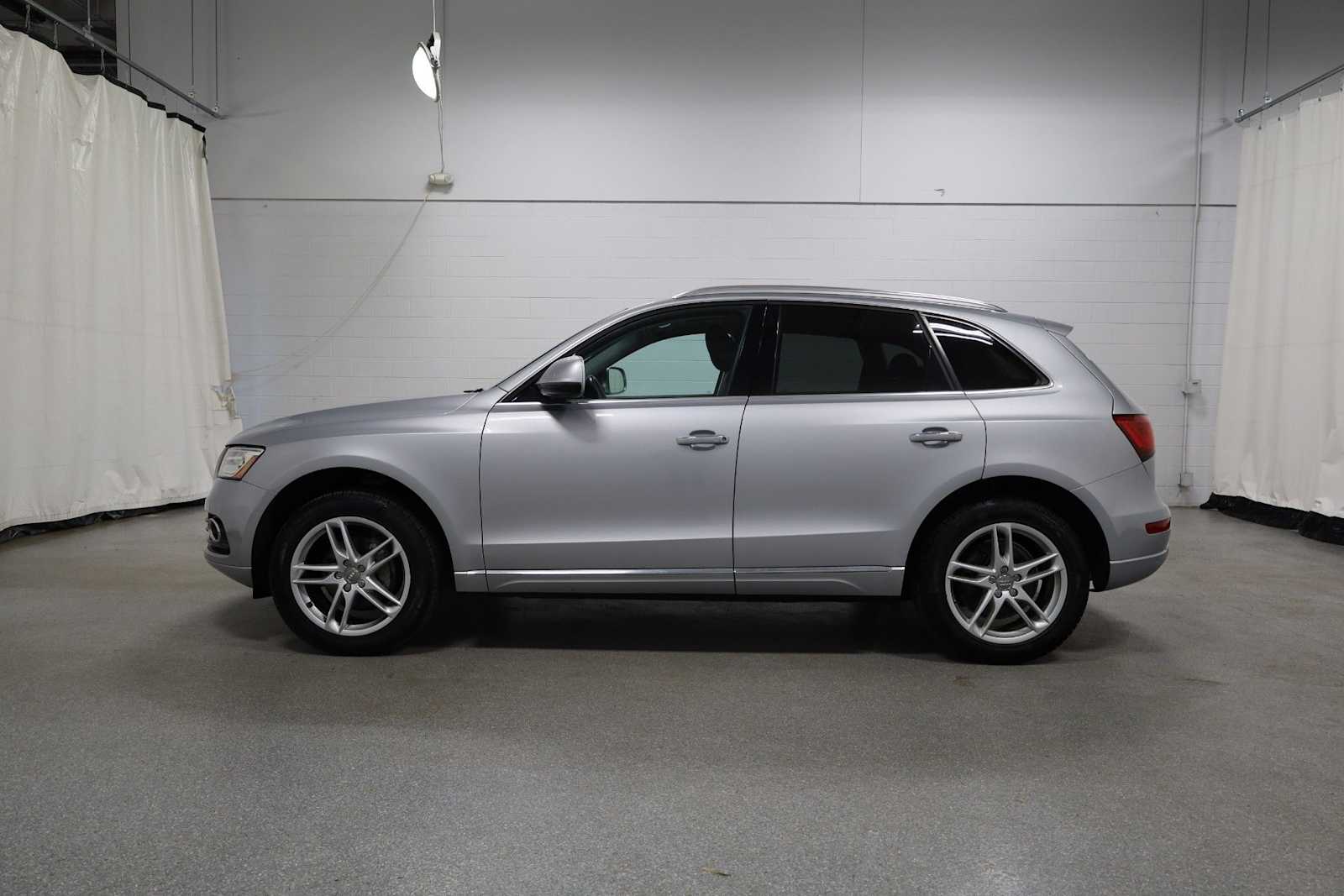 Thumbnail: 2016 Audi Q5 - 2