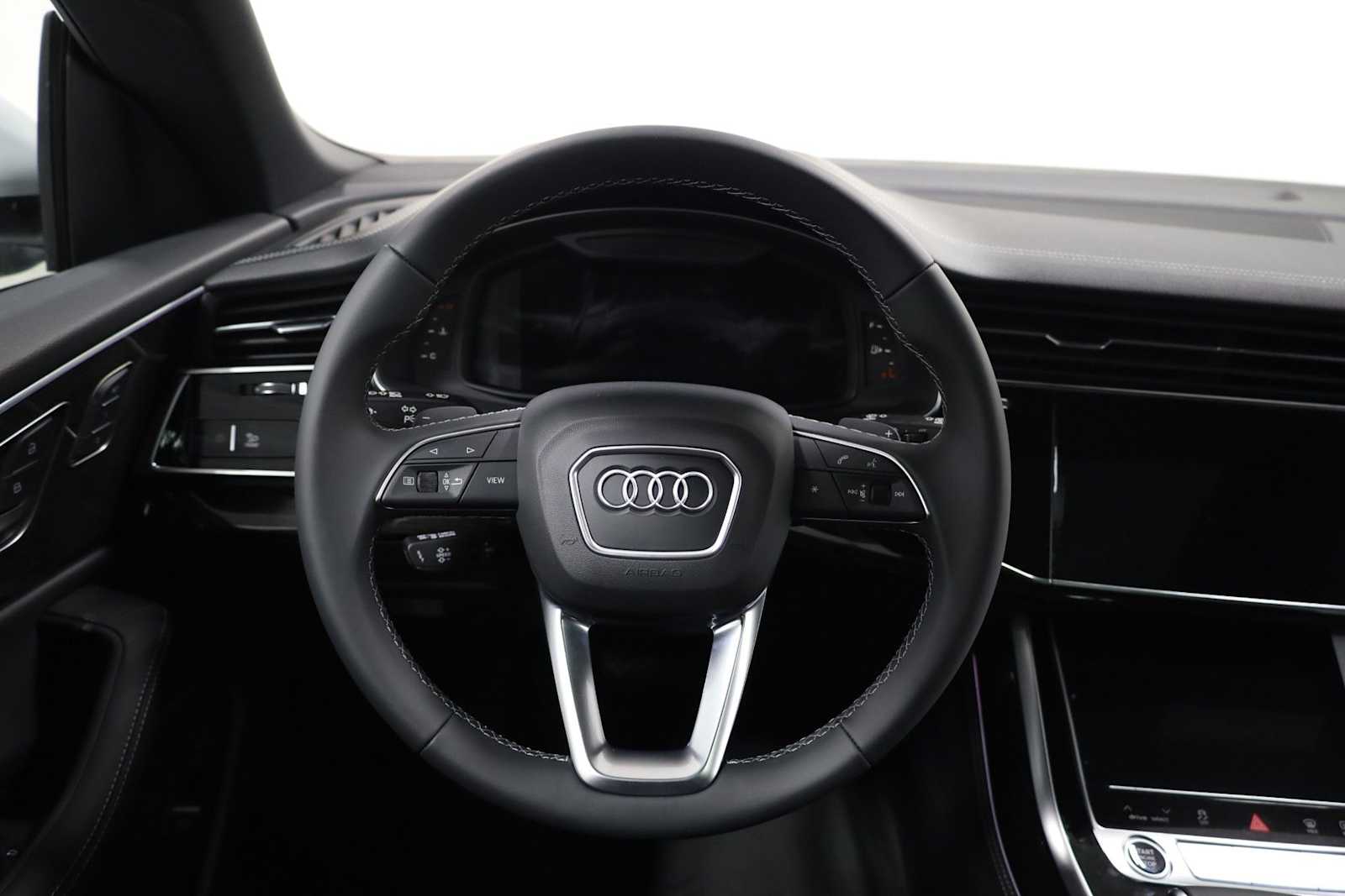 Thumbnail: 2026 Audi Q8 - 23