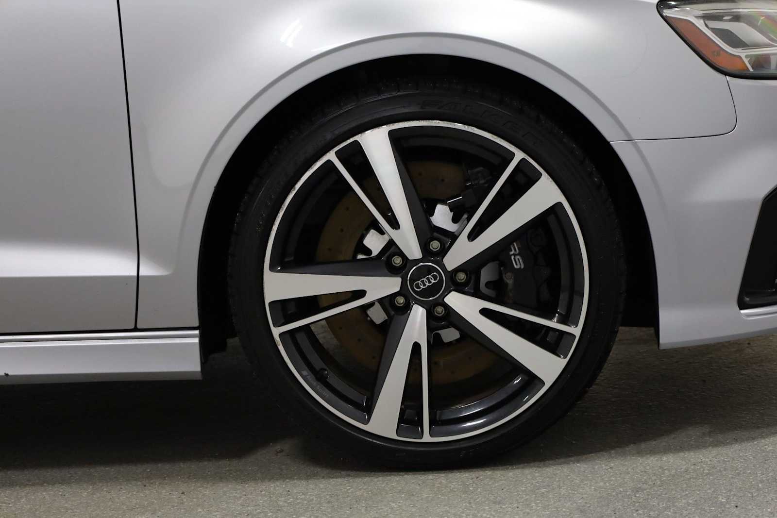 Thumbnail: 2018 Audi RS 3 - 13