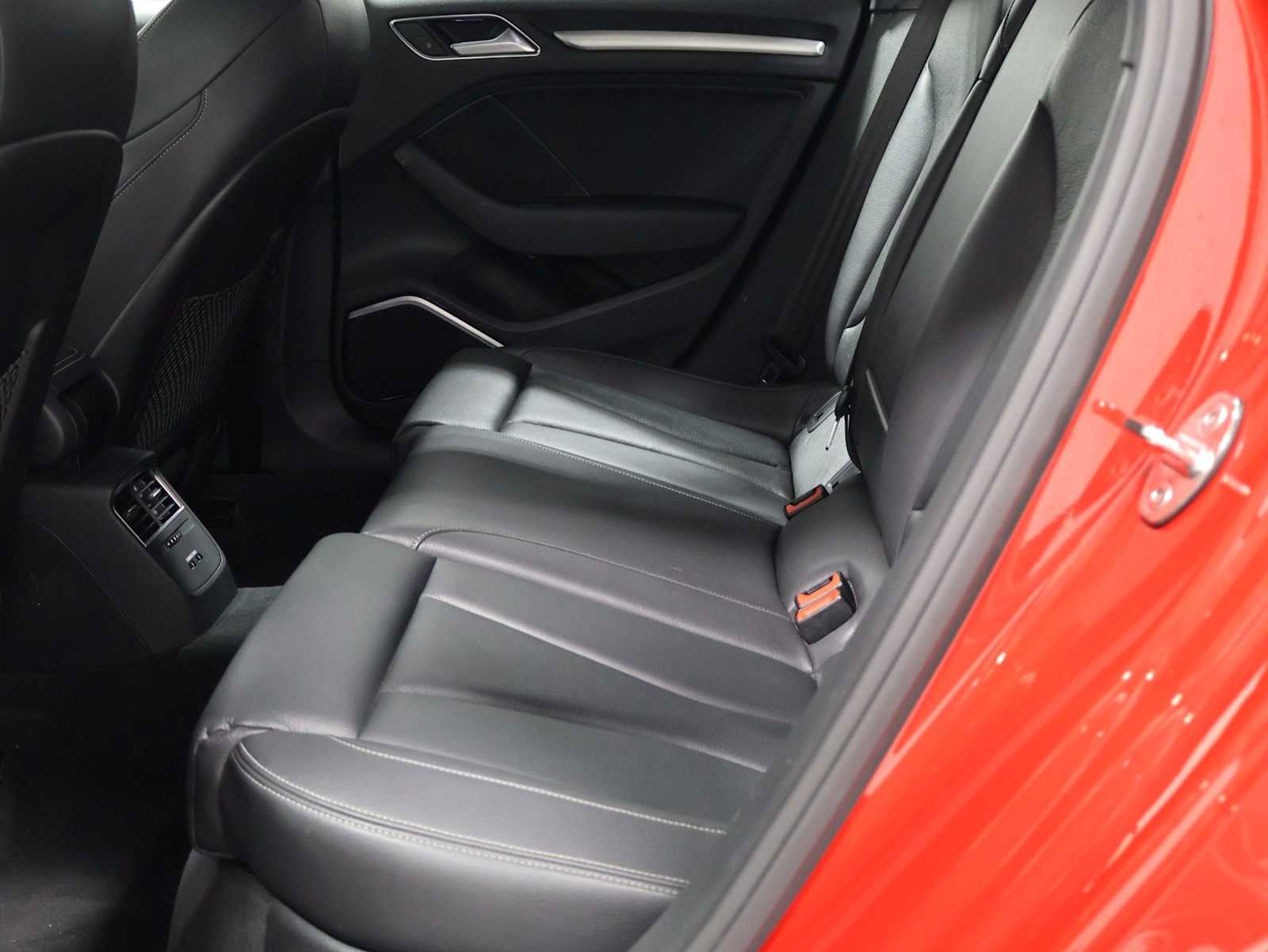 Thumbnail: 2018 Audi S3 - 34