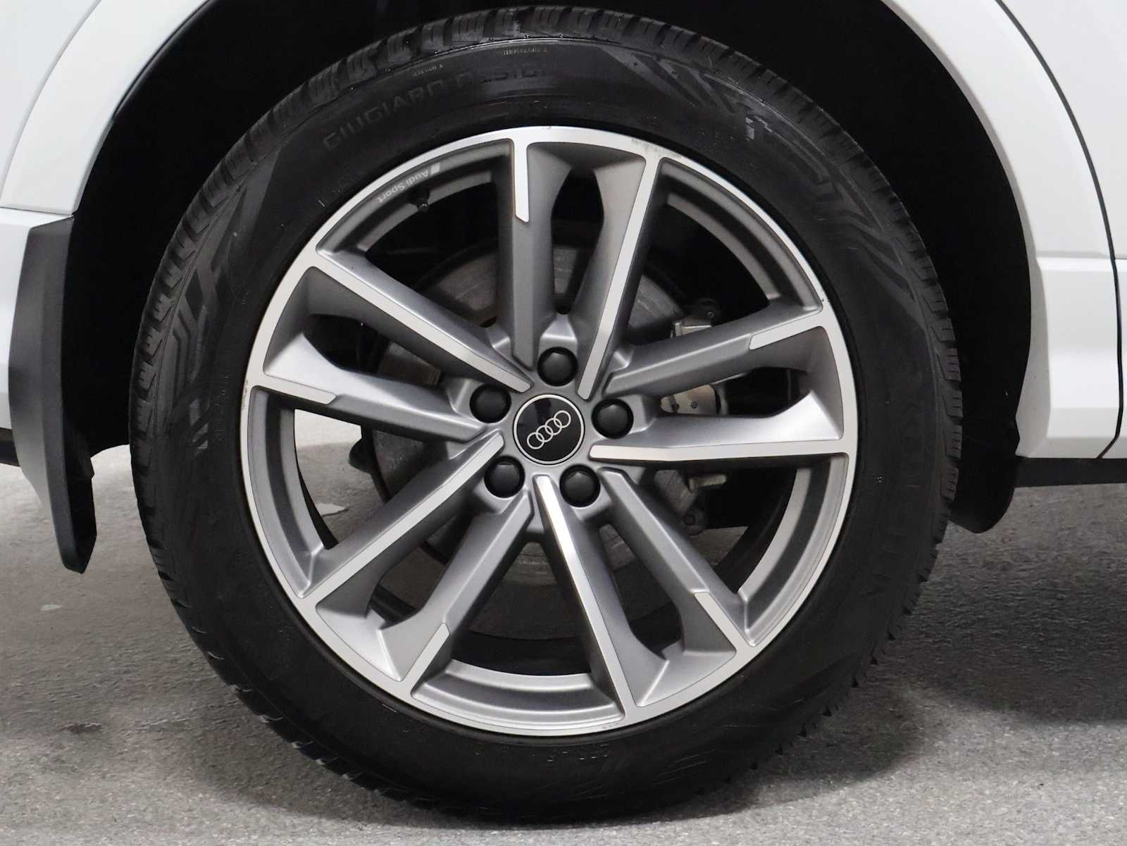 Thumbnail: 2024 Audi Q3 - 34