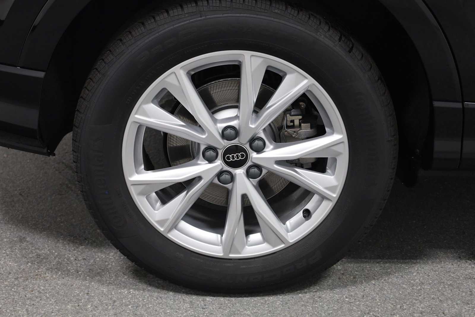 Thumbnail: 2025 Audi Q3 - 34