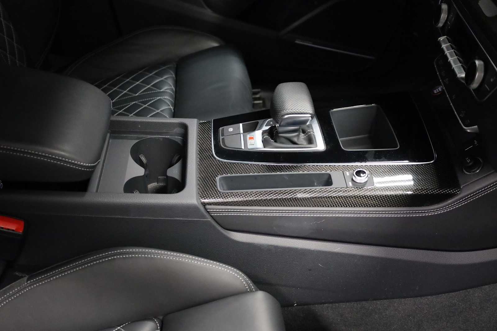 Thumbnail: 2023 Audi SQ5 - 20