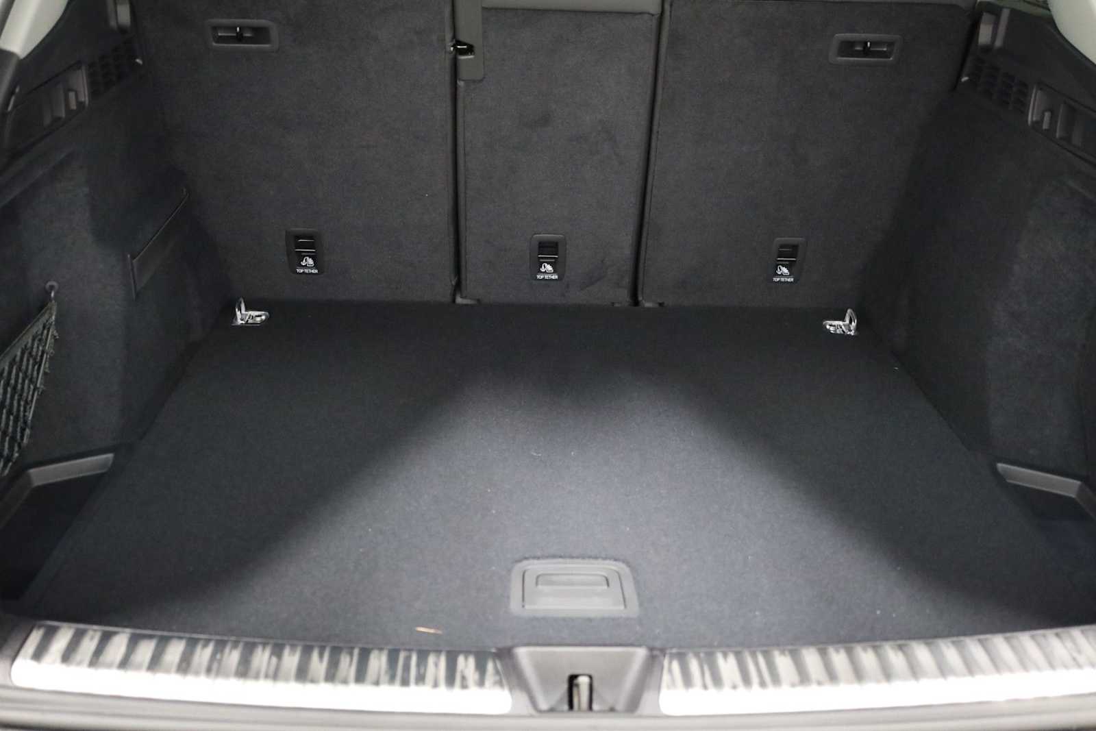 Thumbnail: 2025 Audi Q5 - 37