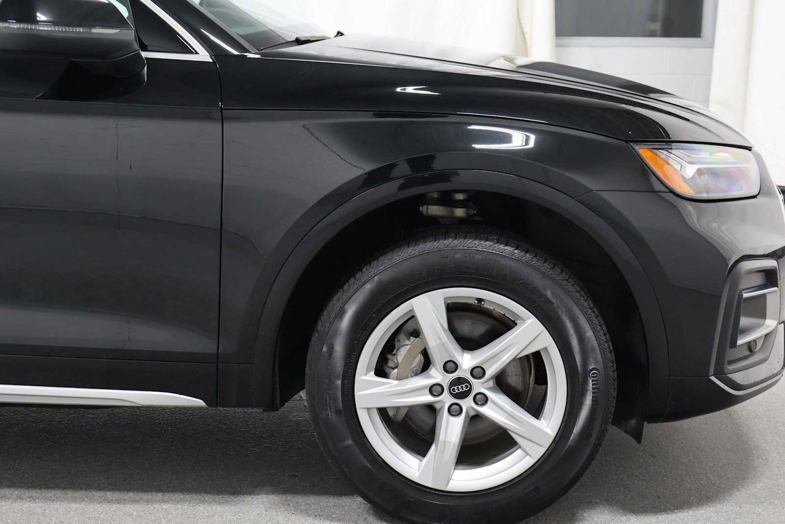 Thumbnail: 2023 Audi Q5 - 11