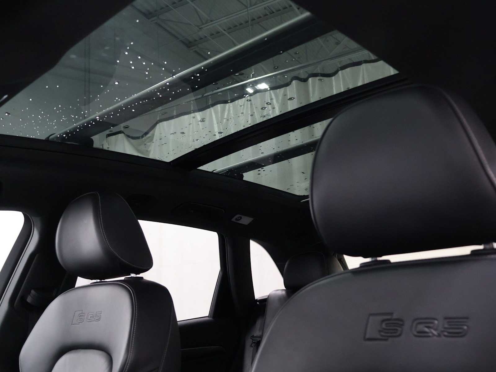 Thumbnail: 2016 Audi SQ5 - 19