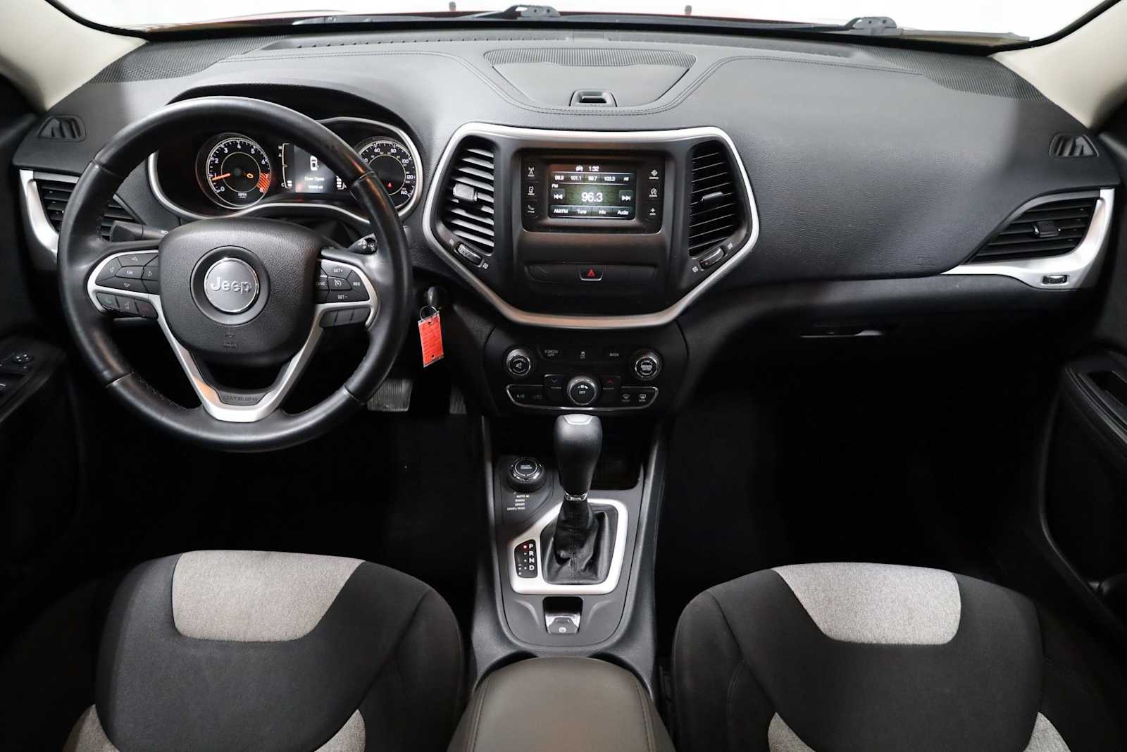 Thumbnail: 2014 Jeep Cherokee - 22