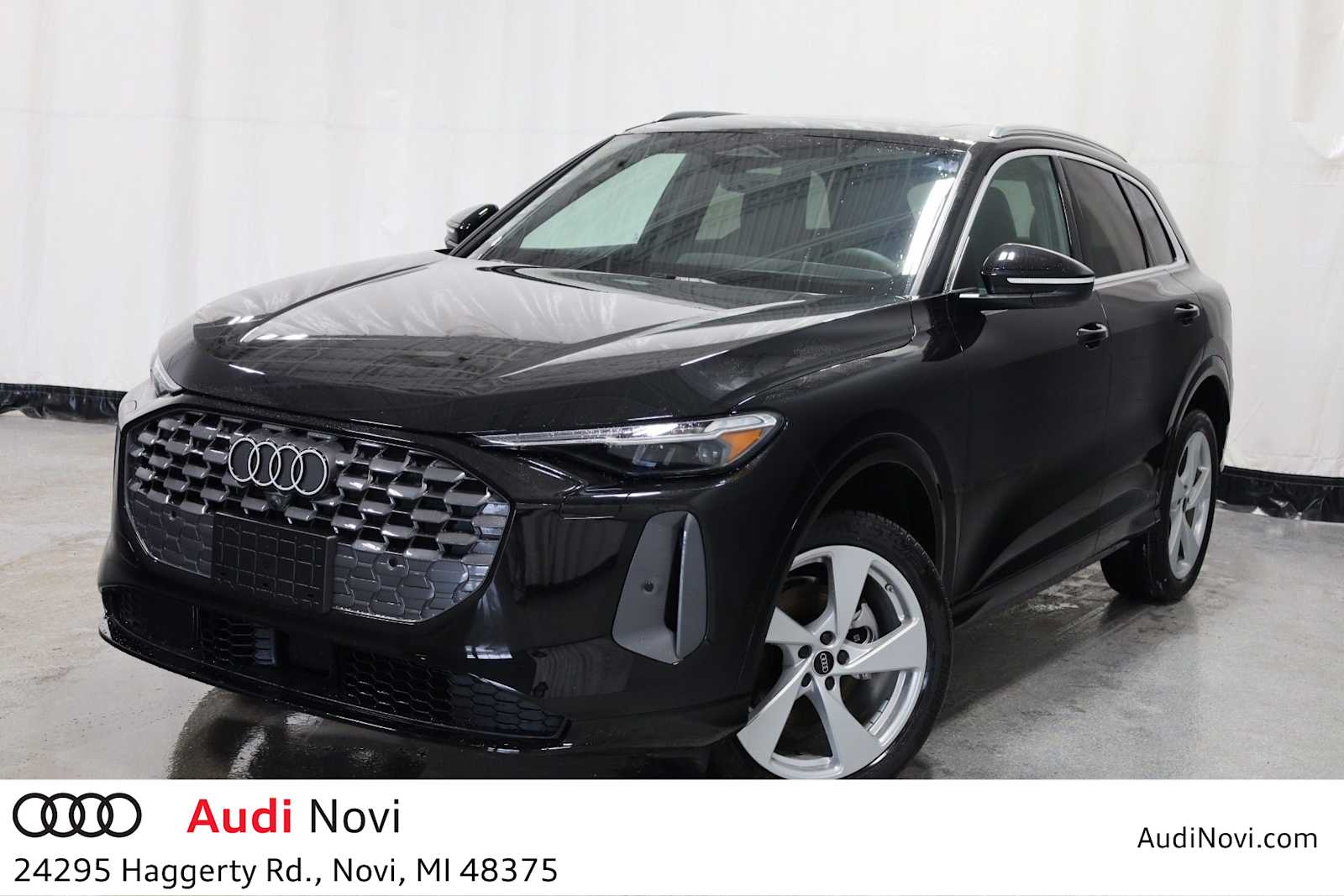 Thumbnail: 2025 Audi Q5 - 1