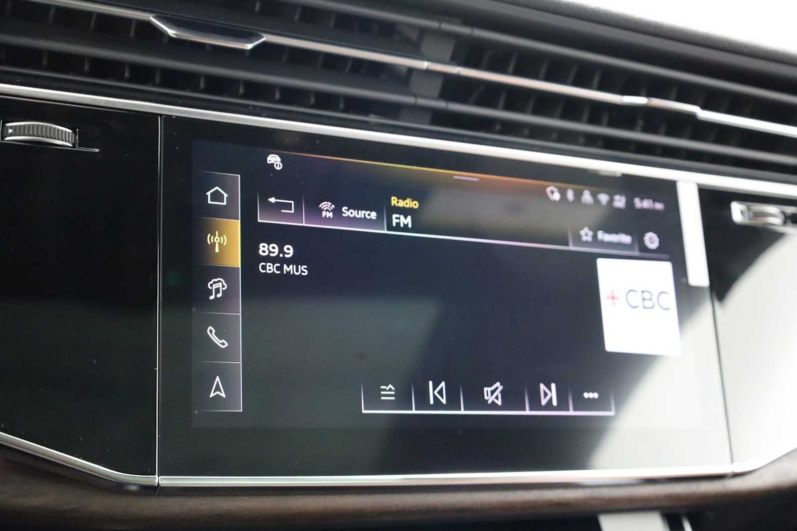 Thumbnail: 2026 Audi Q8 - 29