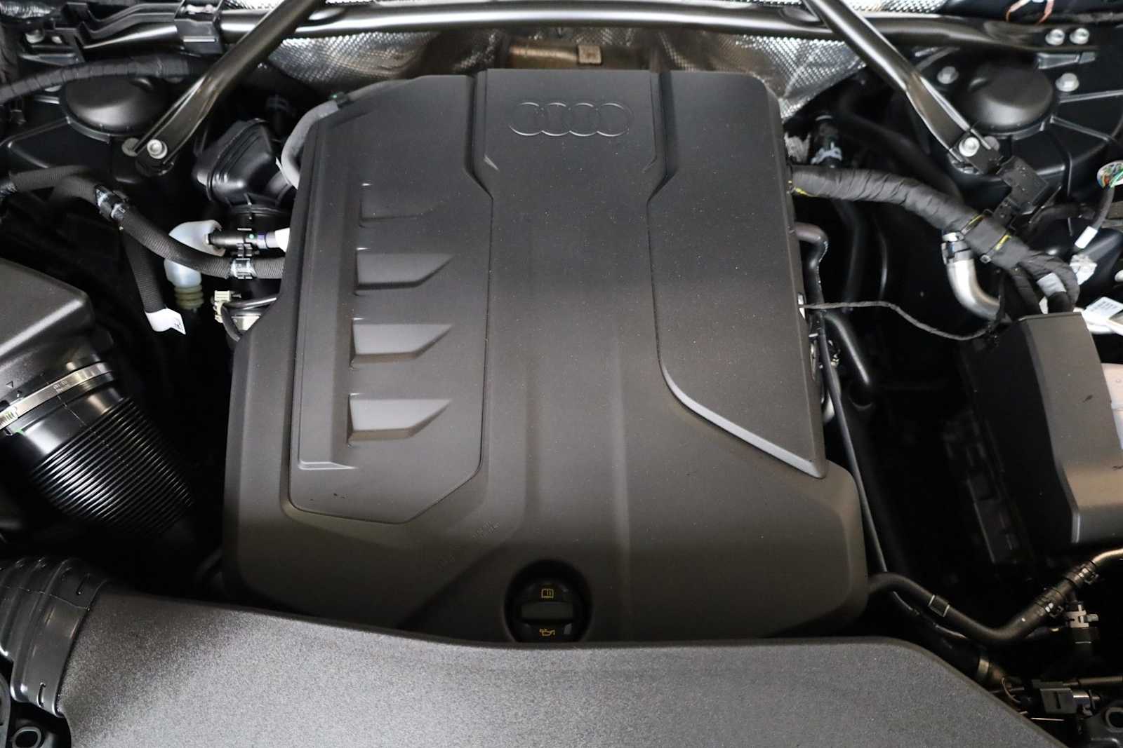 Thumbnail: 2025 Audi Q5 - 40