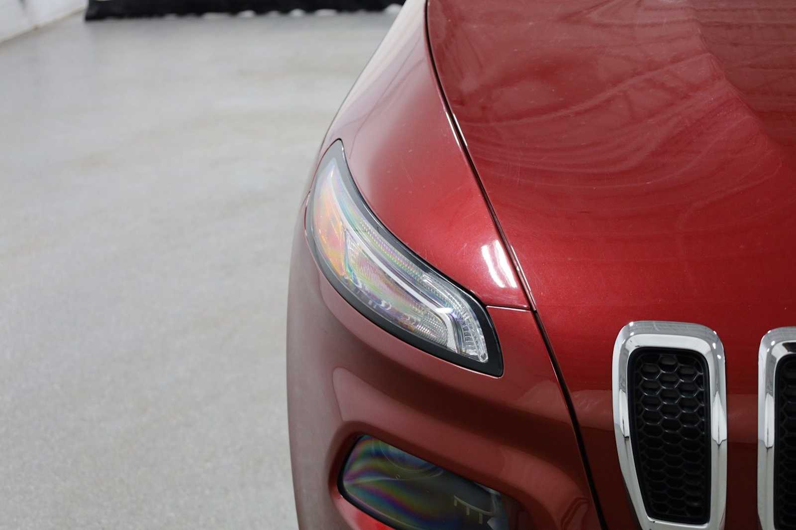 Thumbnail: 2014 Jeep Cherokee - 15