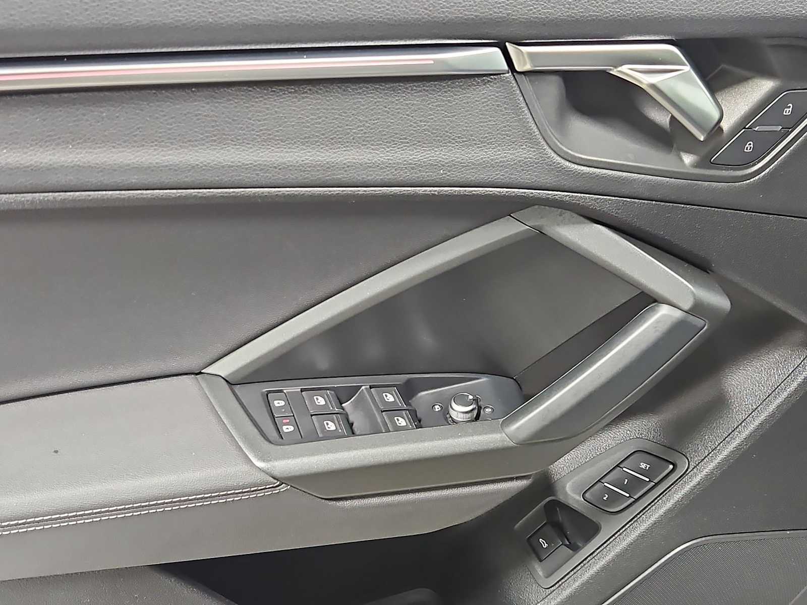 Thumbnail: 2023 Audi Q3 - 16