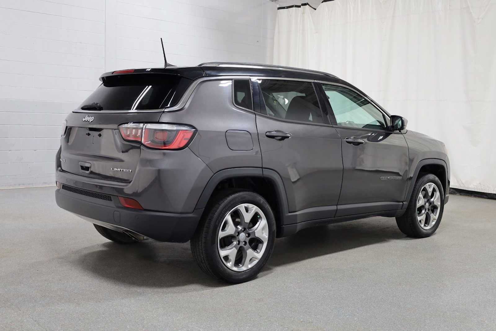 Thumbnail: 2019 Jeep Compass - 9