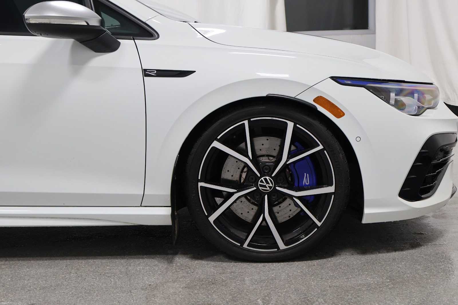 Thumbnail: 2023 Volkswagen Golf - 11