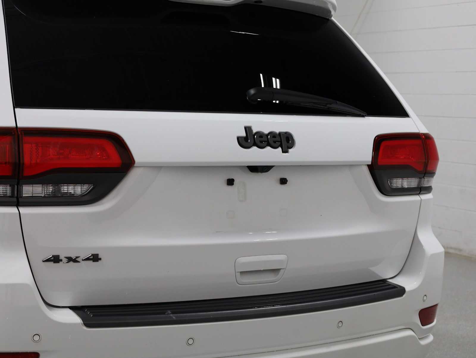 Thumbnail: 2021 Jeep Grand Cherokee - 8
