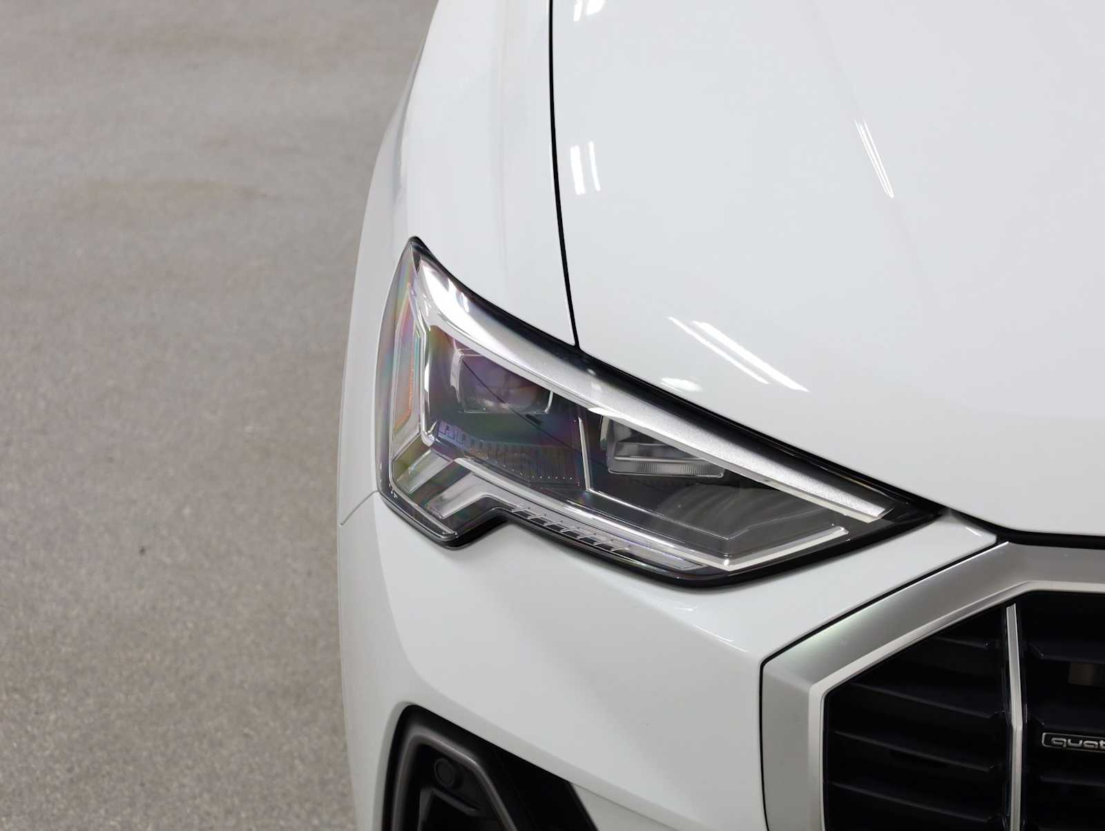Thumbnail: 2025 Audi Q3 - 15