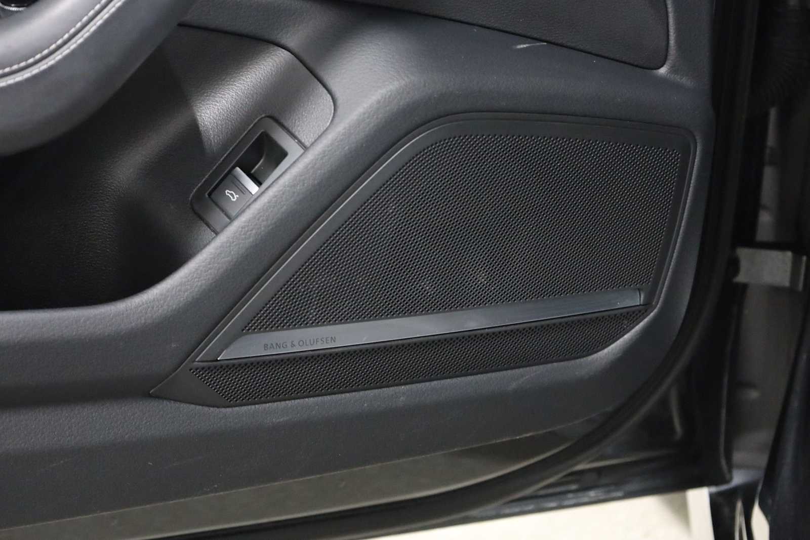 Thumbnail: 2023 Audi S7 - 17