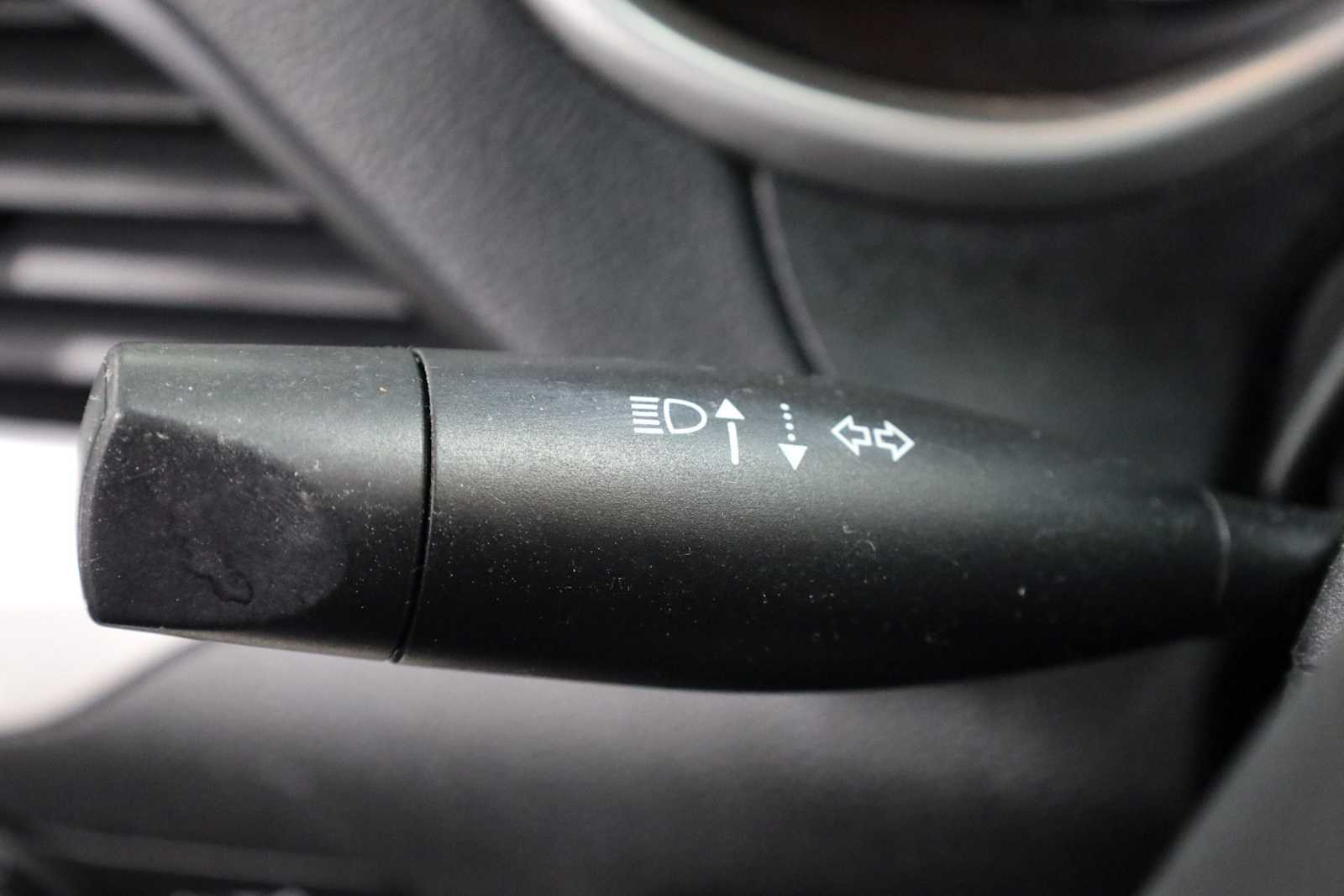 Thumbnail: 2014 Jeep Cherokee - 27