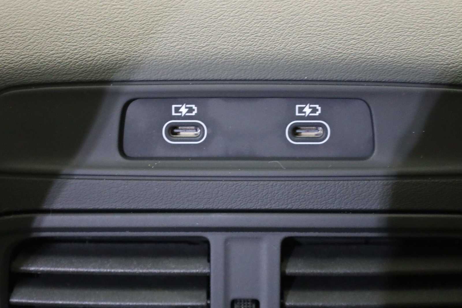 Thumbnail: 2025 Audi Q5 - 32