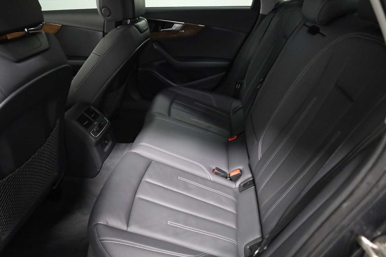 Thumbnail: 2023 Audi A4 - 32