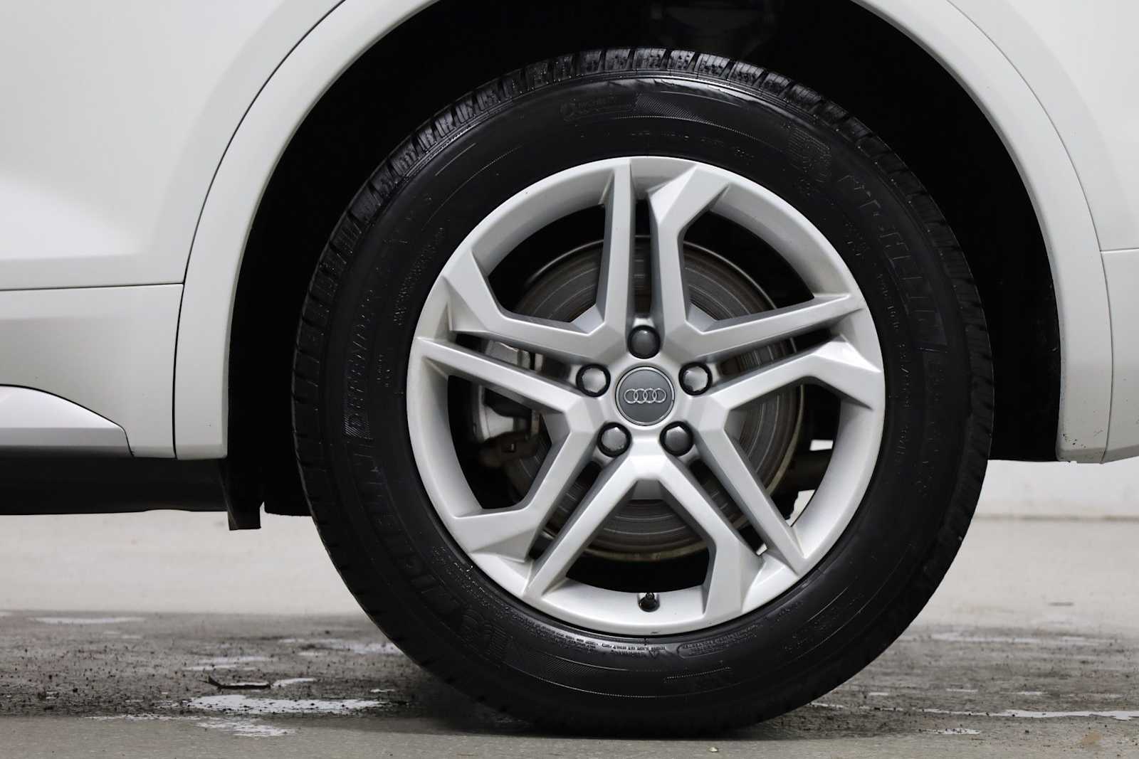 Thumbnail: 2019 Audi Q5 - 35