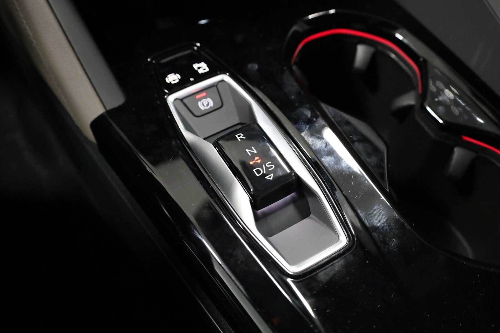 Thumbnail: 2025 Audi Q5 - 27