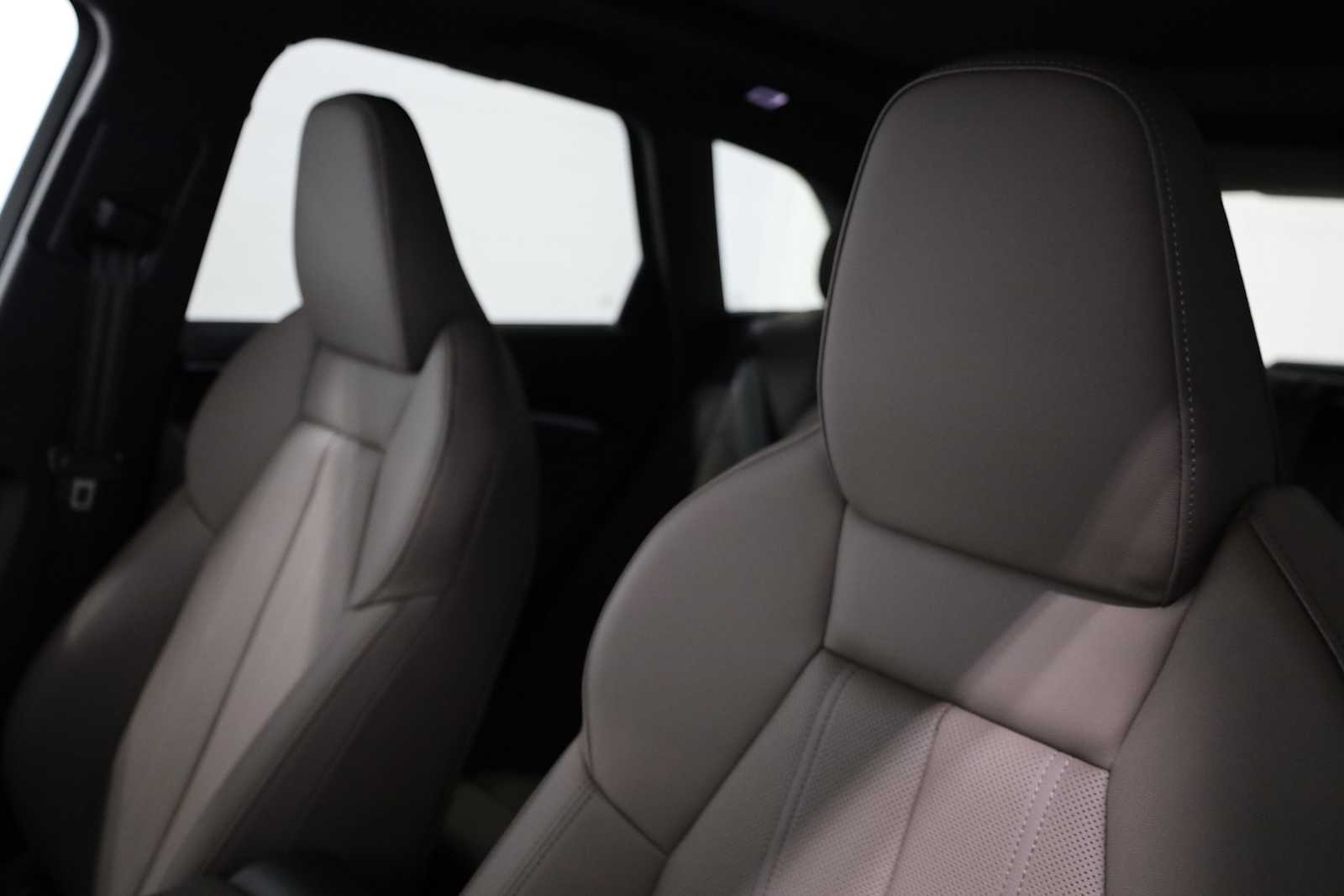 Thumbnail: 2025 Audi Q5 - 18