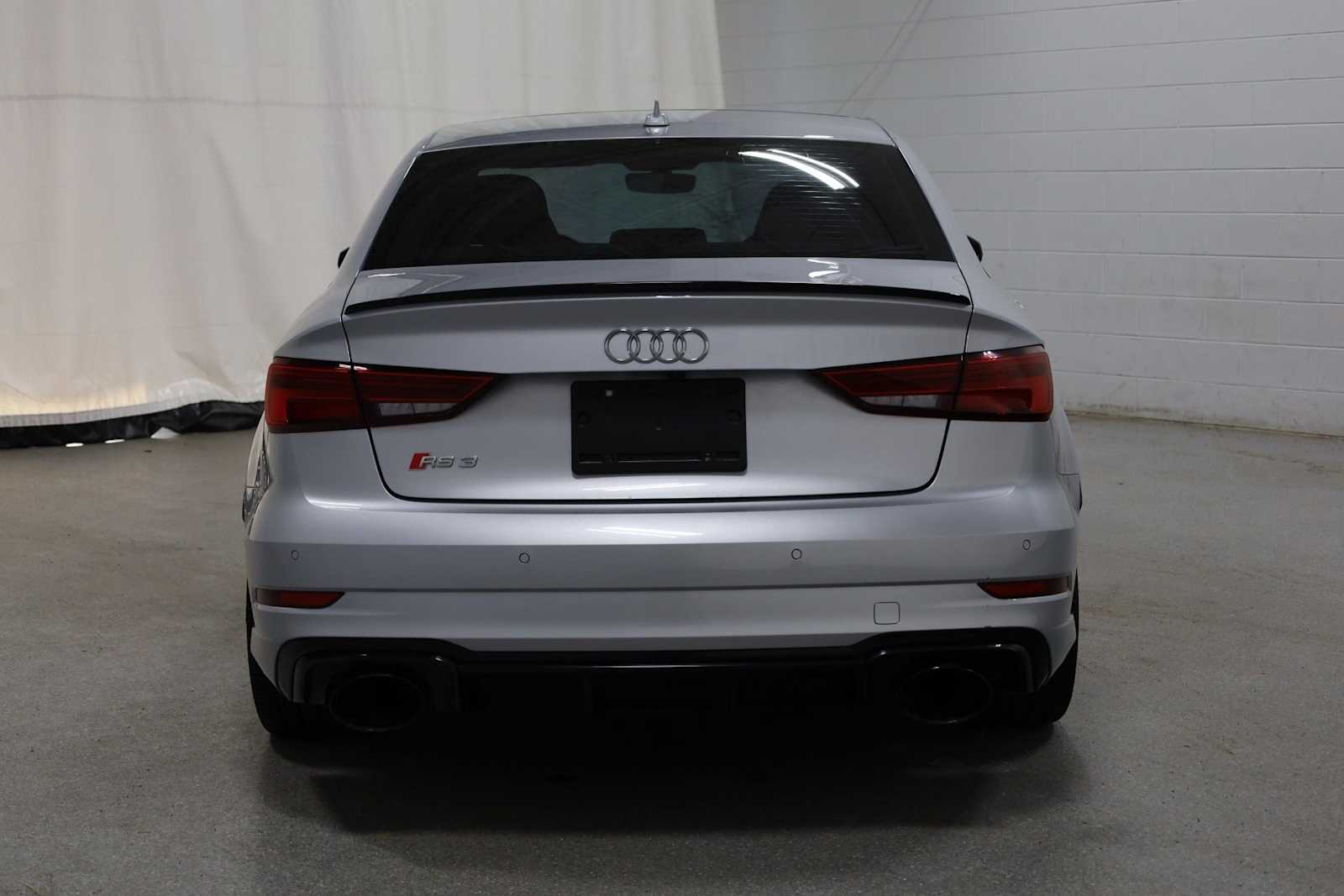 Thumbnail: 2018 Audi RS 3 - 8